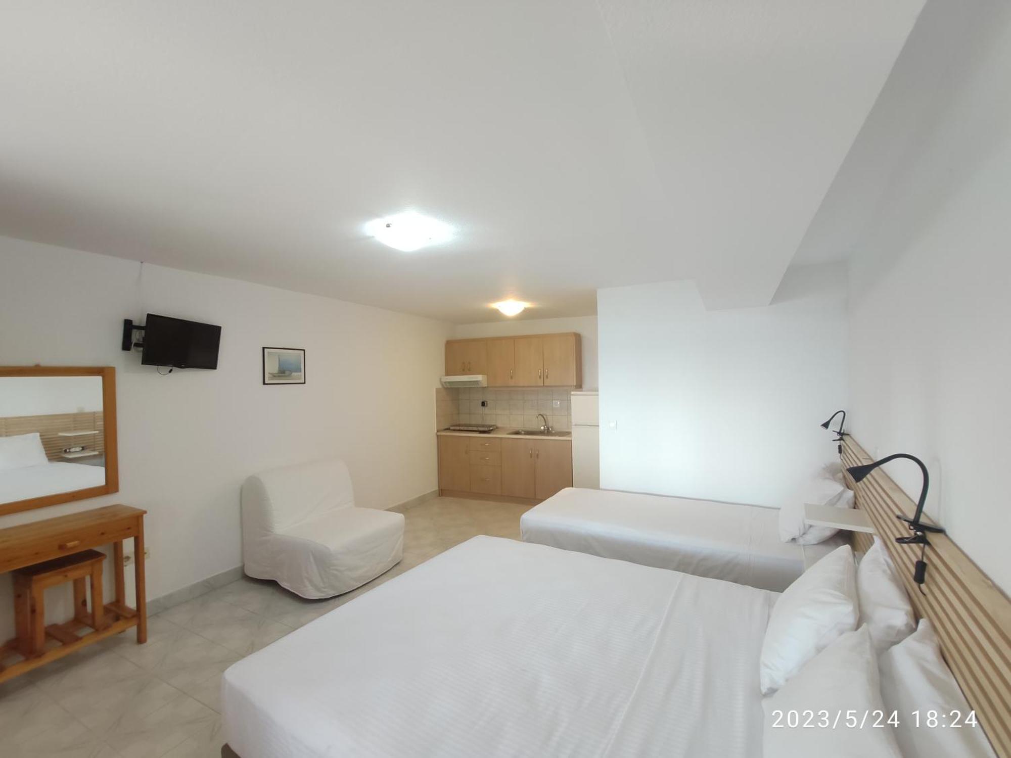 Para Thin Alos Inn Neos Marmaras Zewnętrze zdjęcie