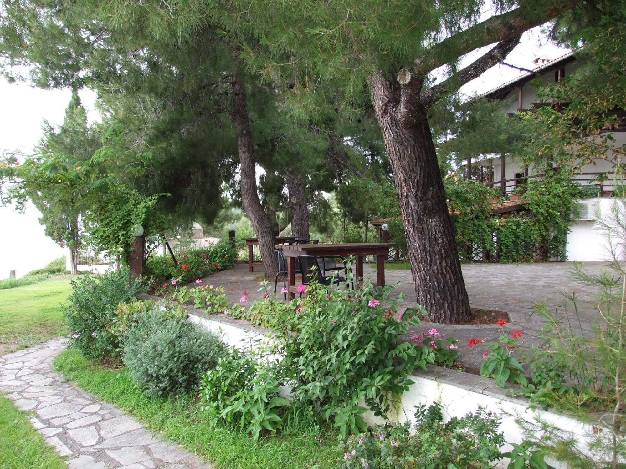 Para Thin Alos Inn Neos Marmaras Zewnętrze zdjęcie